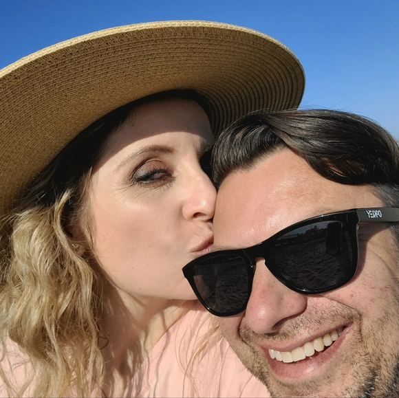 Meet your Posher, Stephanie - Picture 1 of 1